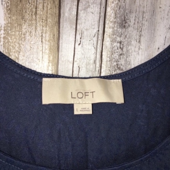 Loft Blue Diamond Sleeveless Blouse - Picture 4 of 4